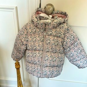 EUC H&M toddler girl floral puff jacket!!